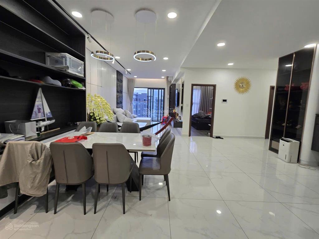 10 tỷ bán căn hộ 141m2 diamond brilliant  4pn full nội thất  tầng trung view đẹp