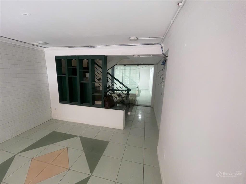 Cho thuê np tại 54a hoa lan, giá cực chất 40 triệu, 60m2, 5pn, 3wc