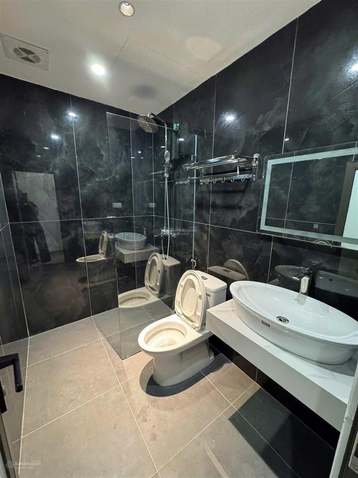 Cho thuê căn hộ 1 ngủ 1 khách tại trần đại nghĩa, ô tô đỗ cửa