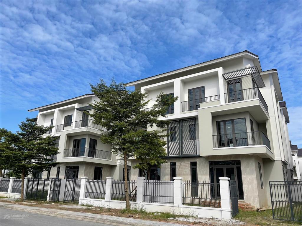 Bán biệt thự góc 302m view hồ & công viên vị trí đẹp nhất centa riverside giá chỉ 38 tỷ
