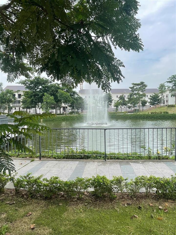 Bán biệt thự góc 302m view hồ & công viên vị trí đẹp nhất centa riverside giá chỉ 38 tỷ