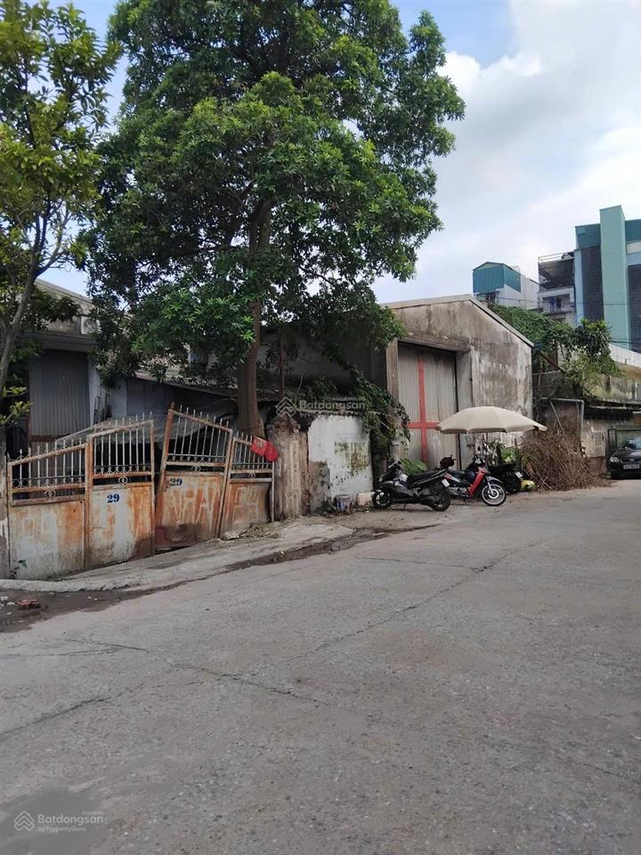 Cho thuê kho tại 29 ngõ 218, lĩnh nam, 8 triệu, 100m2 hàng hot