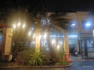 Hàng hiếm, giá rẻ.cuối năm cần bán nhanh căn biệt thự 9x21 p.13 bình thạnh. cực hiếm, bán trước tết