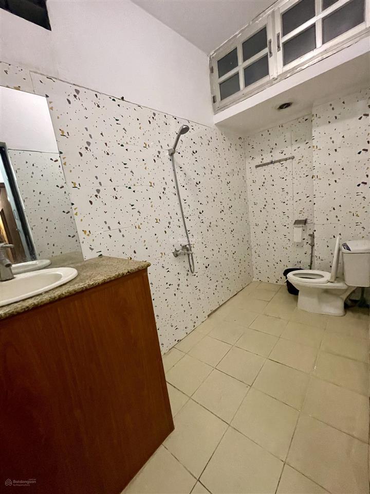 Cho thuê tầng 2  3  4  5 nhà nguyên căn tại phố cổ hà nội 10tr/1 tầng