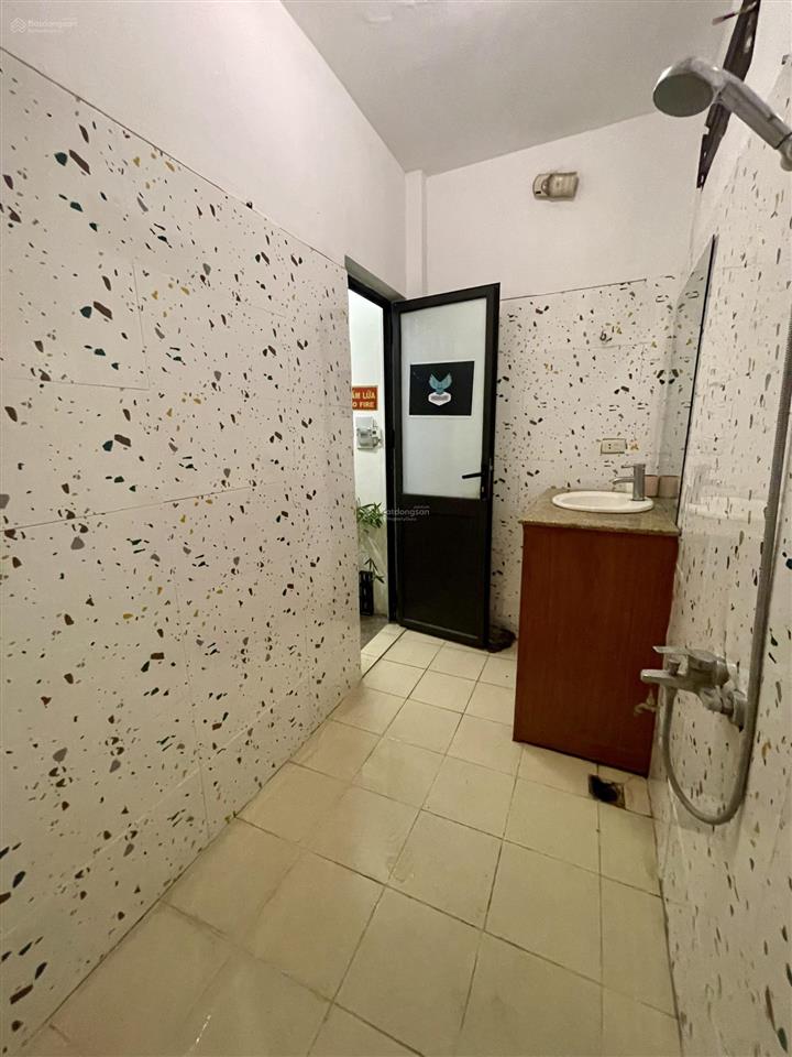 Cho thuê tầng 2  3  4  5 nhà nguyên căn tại phố cổ hà nội 10tr/1 tầng