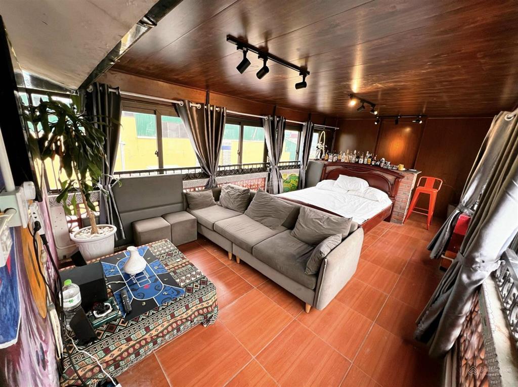 Cho thuê tầng 2  3  4  5 nhà nguyên căn tại phố cổ hà nội 10tr/1 tầng