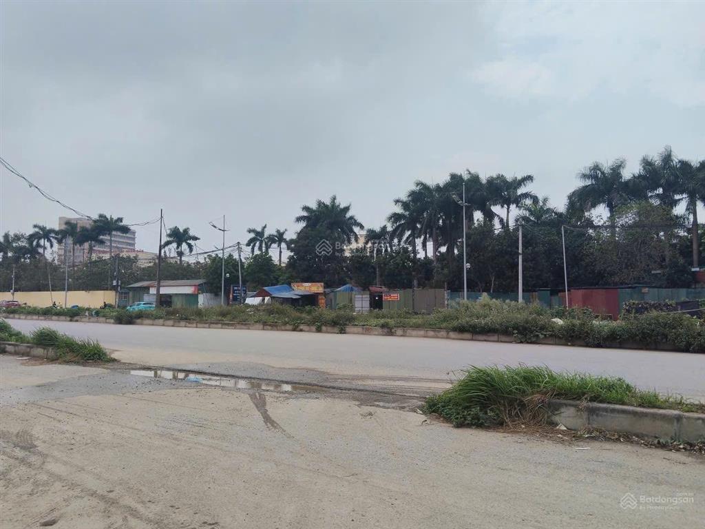 Cho thuê đất phố phạm văn nghị, diện tích 5000m2, mặt tiền 12m, kinh doanh mọi mô hình