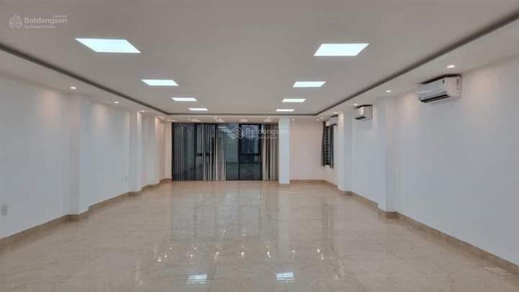 Cho thuê nhà mặt phố quan hoa, diện tích 90m2 x 5 tầng, mặt tiền 6m, kinh doanh mọi mô hình