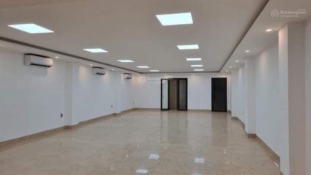 Cho thuê nhà mặt phố quan hoa, diện tích 90m2 x 5 tầng, mặt tiền 6m, kinh doanh mọi mô hình