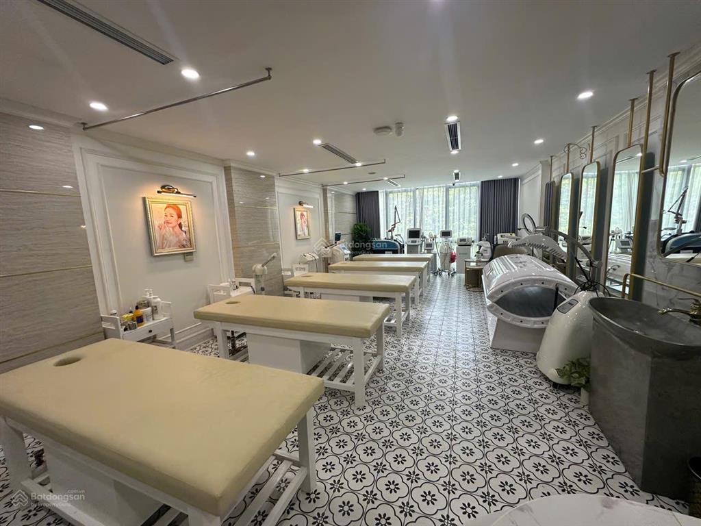 Cho thuê nhà mặt phố trung kính, diện tích 100m2 x 5 tầng, mặt tiền 6m, kinh doanh mọi mô hình