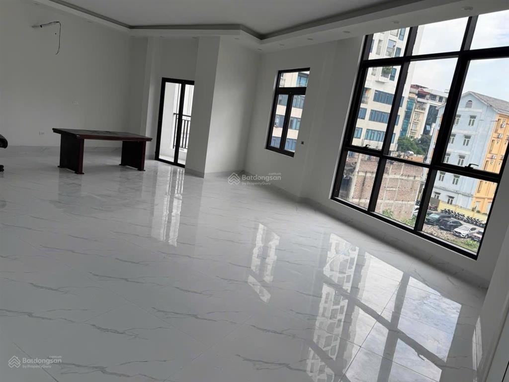 Cho thuê nhà ngõ 87 nguyễn thị định, diện tích 100m2 x 4 tầng, mặt tiền 25m, kinh doanh mọi mô hình