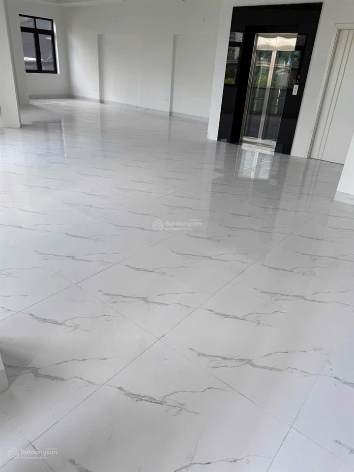 Cho thuê nhà ngõ 87 nguyễn thị định, diện tích 100m2 x 4 tầng, mặt tiền 25m, kinh doanh mọi mô hình