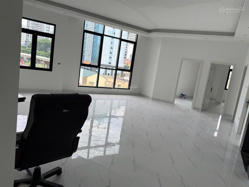 Cho thuê nhà ngõ 87 nguyễn thị định, diện tích 100m2 x 4 tầng, mặt tiền 25m, kinh doanh mọi mô hình