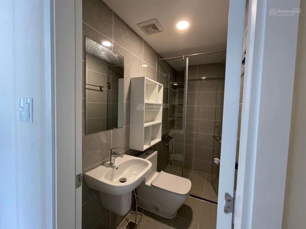 Bán thu hồi vốn căn hộ chung cư terra royal, quận 3, 58m2/2pn  2wc sổ hồng