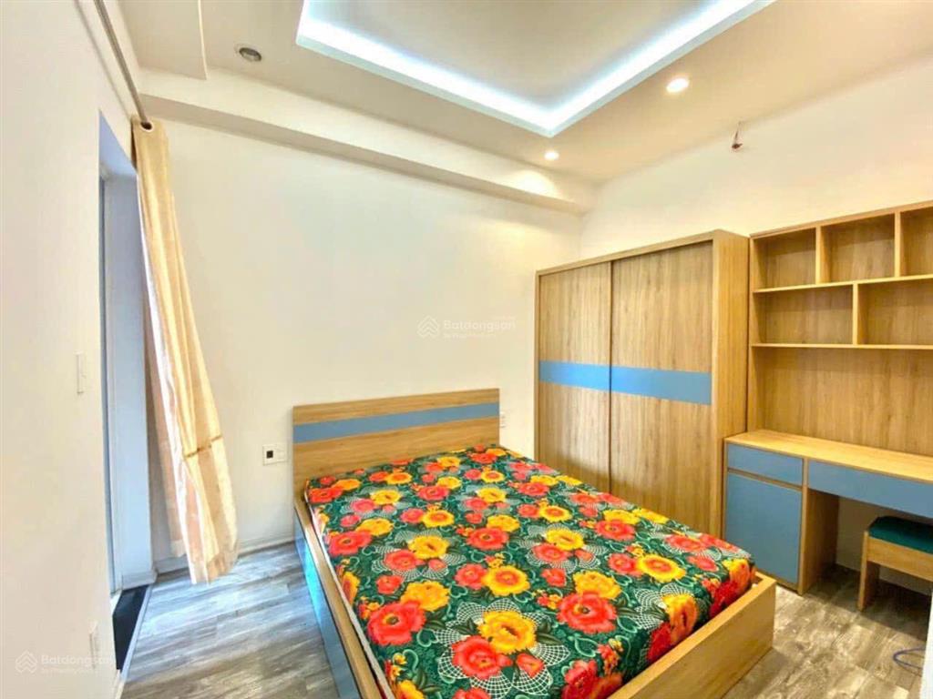 Cần bán căn hộ 68m2 đẹp, nhà mới sạch sẽ, full nội thất, vị trí thuận tiện đi lại