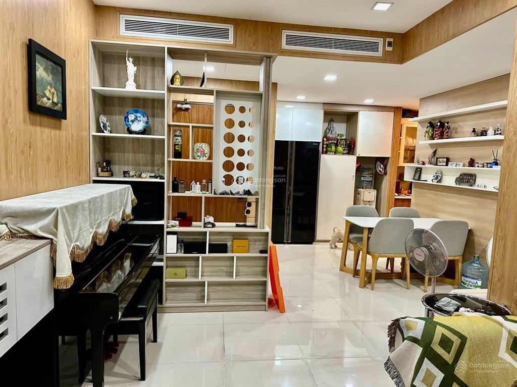 Bán thu hồi vốn căn hộ rivera park saigon, quận 10, 80m2  2pn/2wc sổ hồng