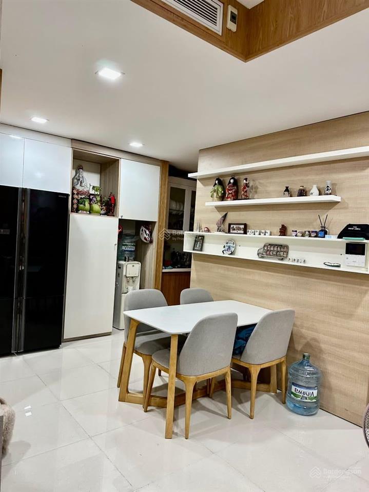 Bán thu hồi vốn căn hộ rivera park saigon, quận 10, 80m2  2pn/2wc sổ hồng