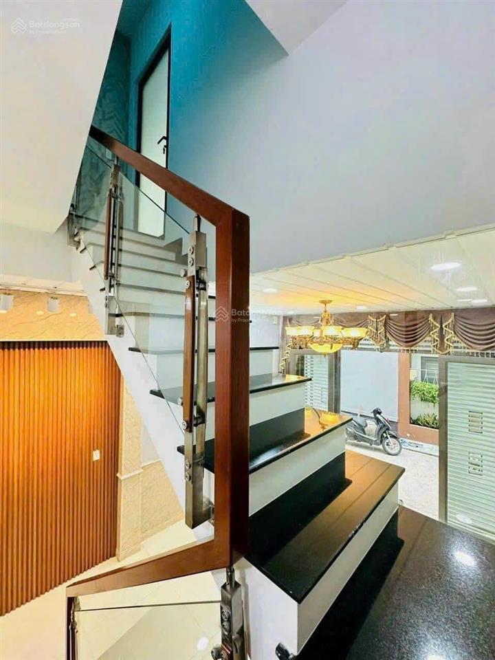 Bán nhà riêng 54m2  để toàn bộ nội thất  tại bình thới, quận 11