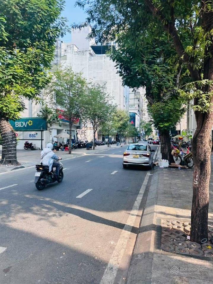 Quận 1, hiếm, nhà 5 tầng, sát hàm nghi, có thang máy, dòng tiền 50tr/th, chỉ 13,8tỷ