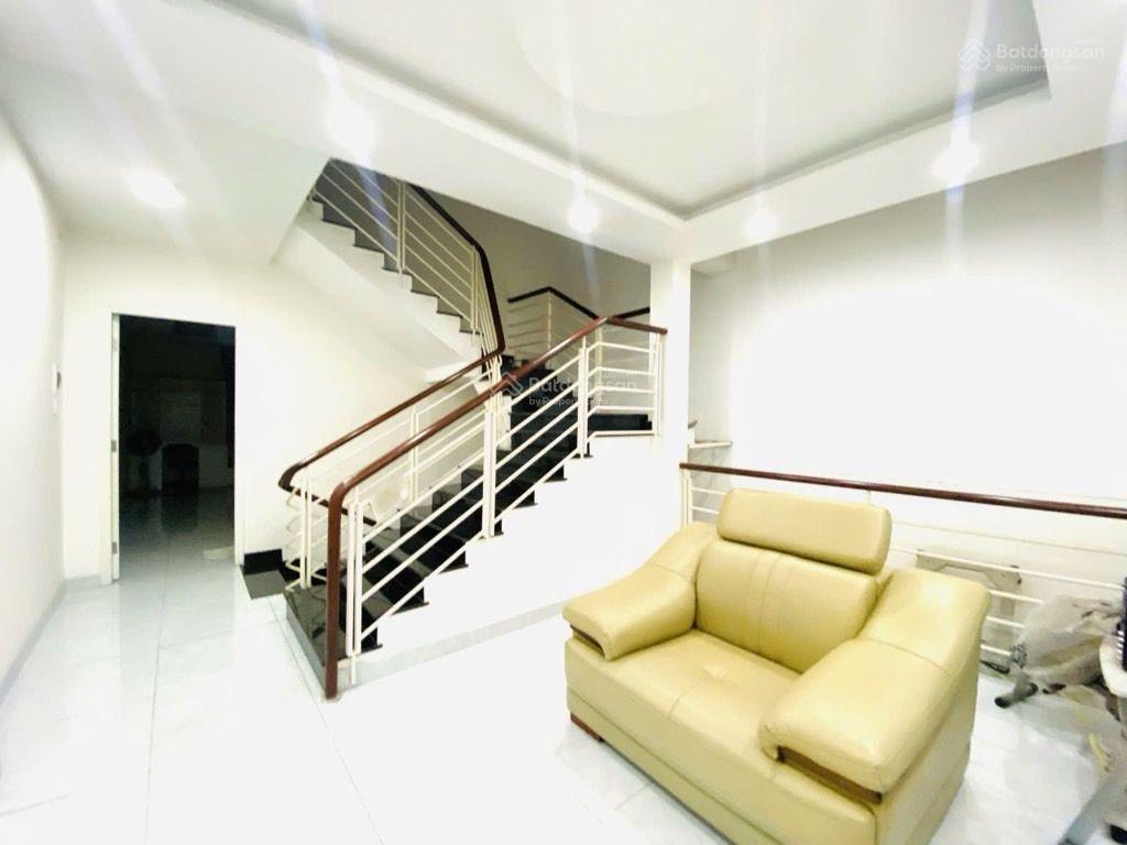 Siêu phẩm mặt tiền kd 4 tầng, đối diện vincom quận 7, 5m x 26m  kinh doanh đỉnh