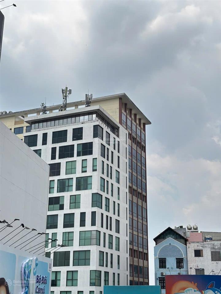 Nhà đẹp trung tâm p. xuân hòa, quận 3, ngang 9m hiếm có, 4 tầng btct, sát mặt tiền, shr