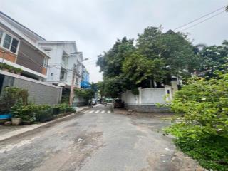 Biệt thự lô góc mặt tiền bông sao, trung tâm quận 8, 370m², khu doanh nhân ngành dược, shr