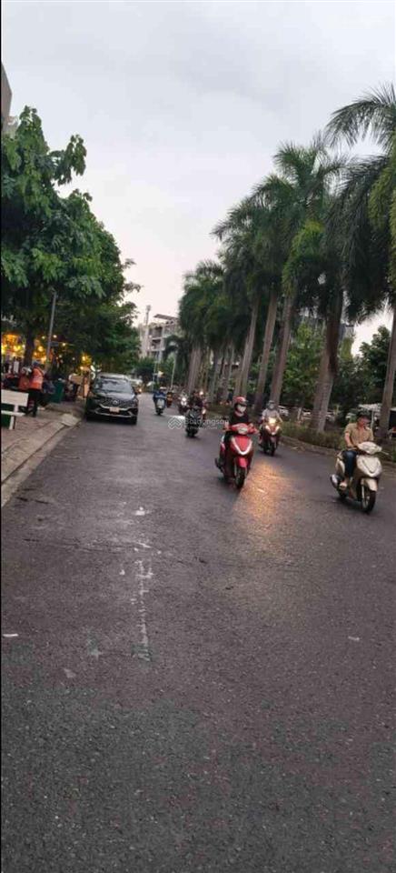 Bán nhà mặt tiền hoàng trọng mậu, 6 tầng + hầm, có thang máy, gần tttm lotte quận 7,shr