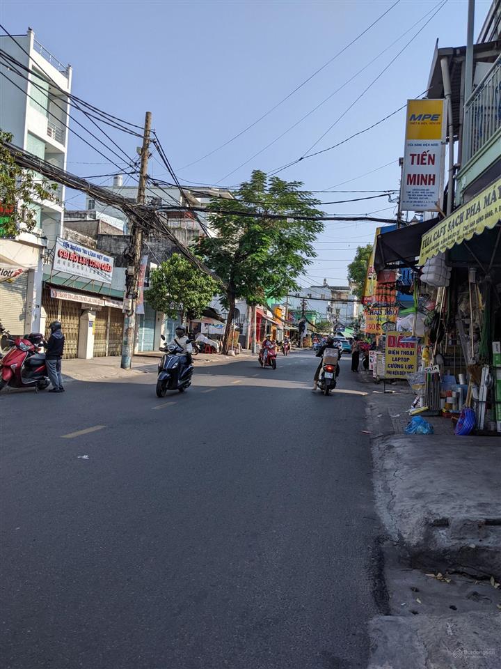 Bán nhà mặt tiền lạc long quân  q11  3 tầng  gần kdl đầm sen, chỉ 5 tỷ