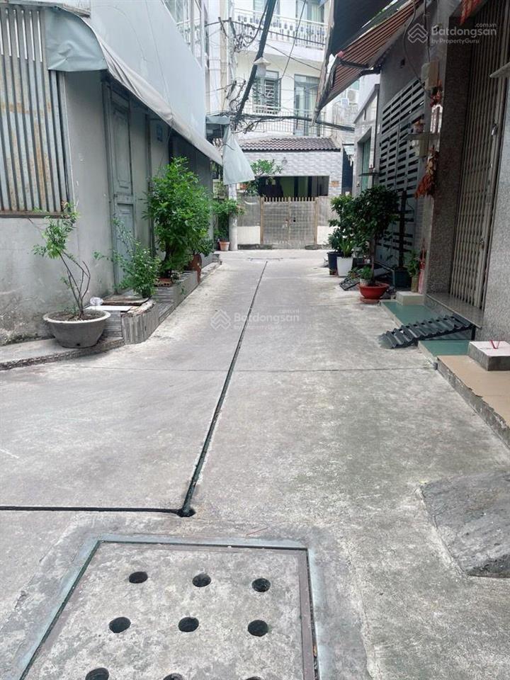 Bán nhà cấp 4  quận 11  lê thị bạch cát  43m2  cách hẻm xe hơi 10m  5.4 tỷ