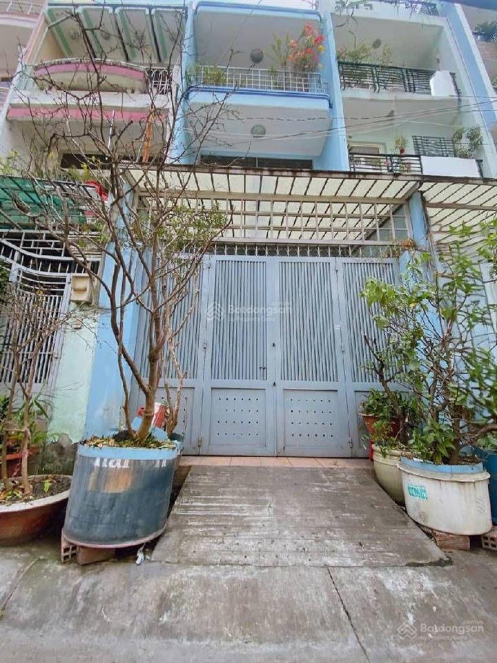 Bán nhà cấp 4  quận 11  lê thị bạch cát  43m2  cách hẻm xe hơi 10m  5.4 tỷ