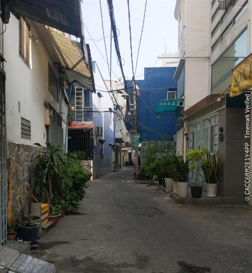 Bán gấp nhà quận 11  lạc long quân  3 tầng  4x18m  hẻm ôtô  7,2 tỷ