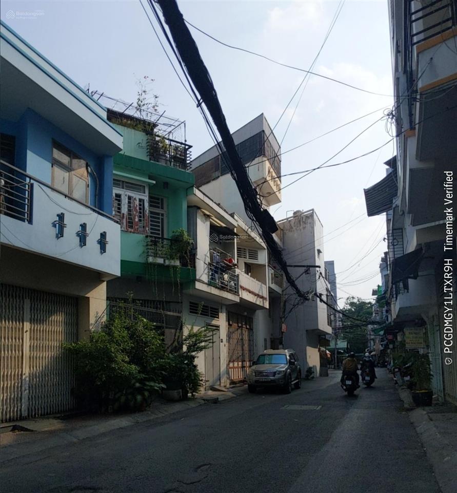 Bán gấp nhà quận 11  lạc long quân  3 tầng  4x18m  hẻm ôtô  7,2 tỷ