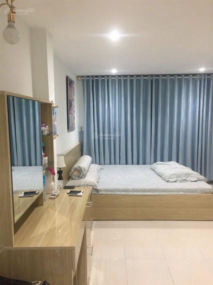 Bán gấp nhà quận 11  lạc long quân  3 tầng  4x18m  hẻm ôtô  7,2 tỷ