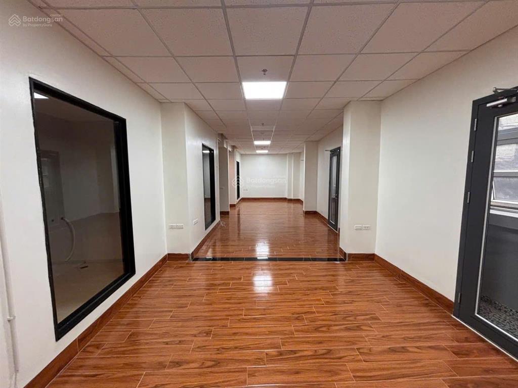 Cho thuê nhà mặt phố hàng mã, 150 triệu, 75 m2, hàng hiếm tại hà nội