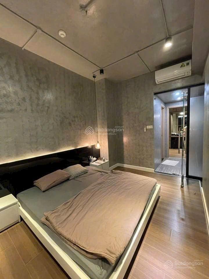 Cần tiền  bán nhanh căn hộ 2 pn, 1 vệ sinh  56m2  view sông trực diện