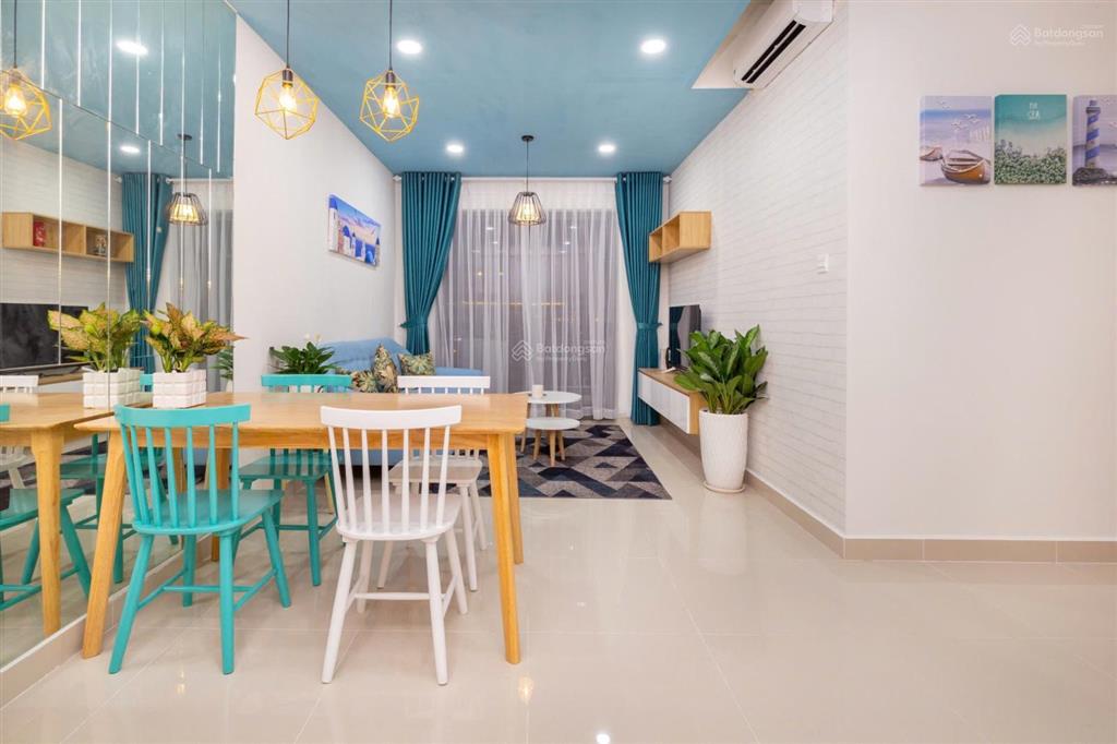 Cần tiền  bán nhanh căn hộ 2 pn, 1 vệ sinh  56m2  view sông trực diện