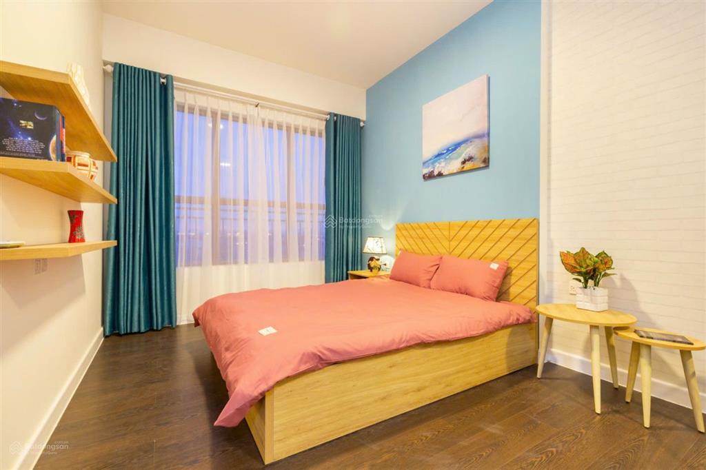 Cần tiền  bán nhanh căn hộ 2 pn, 1 vệ sinh  56m2  view sông trực diện