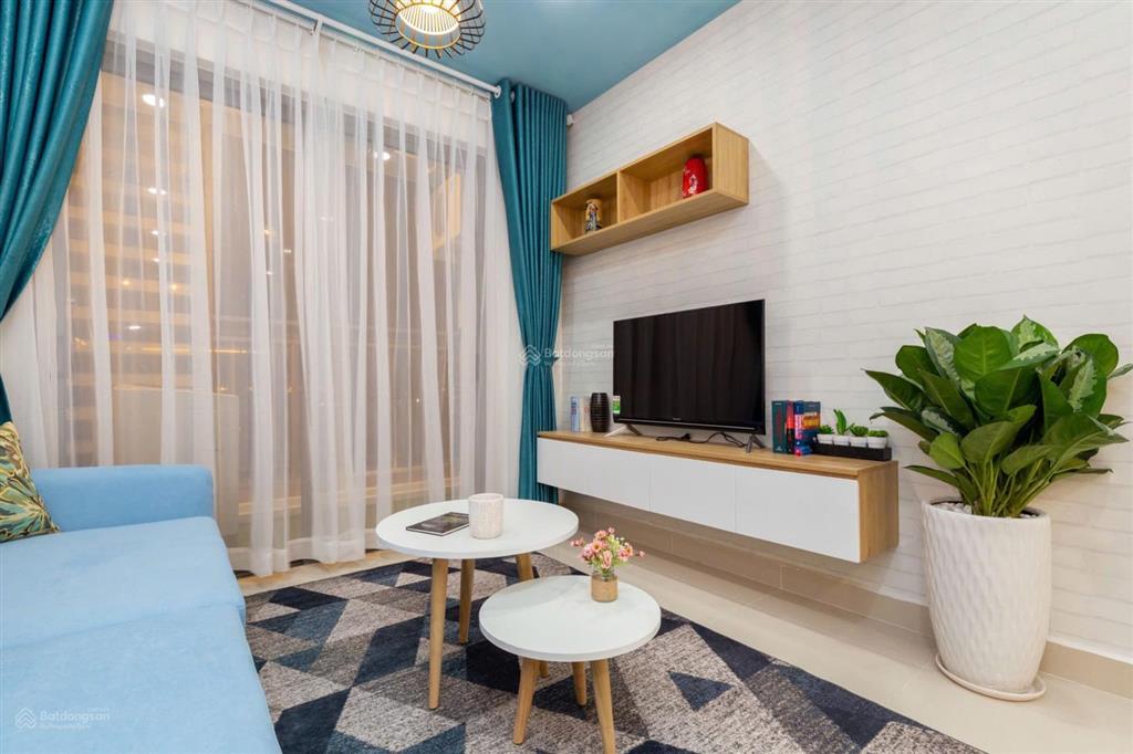 Cần tiền  bán nhanh căn hộ 2 pn, 1 vệ sinh  56m2  view sông trực diện