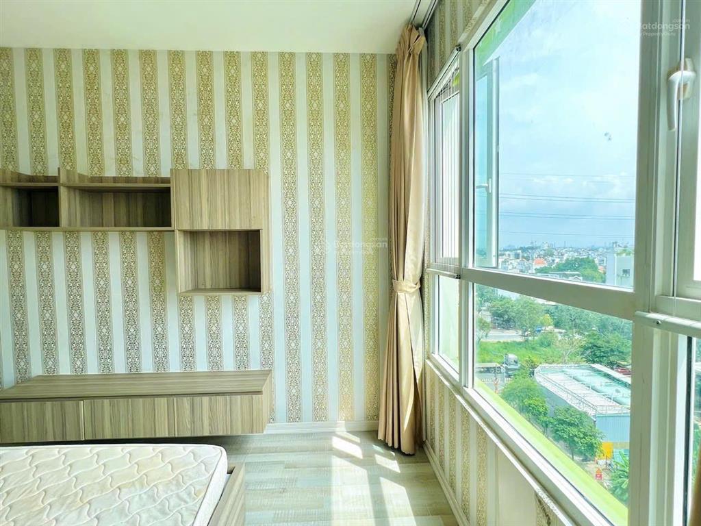 Chủ thiện chí gửi bán căn hộ 2 phòng ngủ 2 vệ sinh đủ nội thất hướng đông nam cực mát