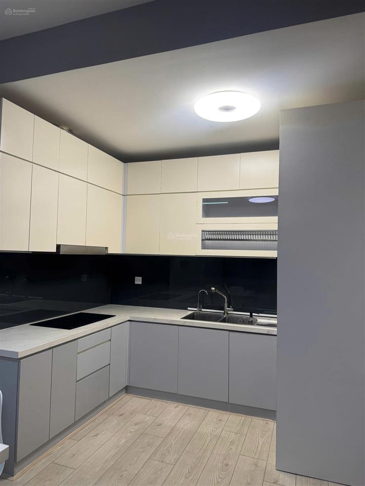 2 phòng ngủ trống sẵn cho thuê, nhà full sàn gỗ, báo mới  đẹp