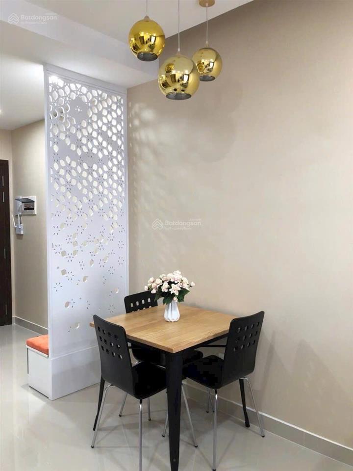 Nhà trống sẵn ở ngay căn hộ đẹp 2pn 1wc, nội thất đầy đủ, 16 triệu 0938 295 ***