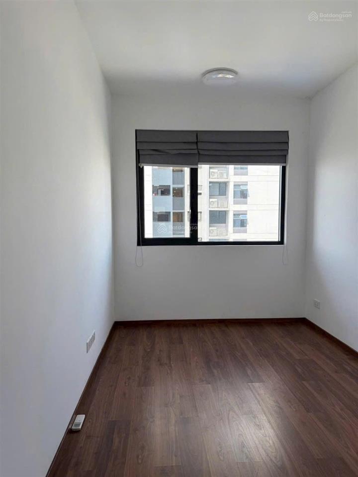 Hiếm  2pn nội thất cơ bản cho thuê giá tốt view đẹp 18 triệu  xem nhà ngay gọi hoa 0938 295 ***