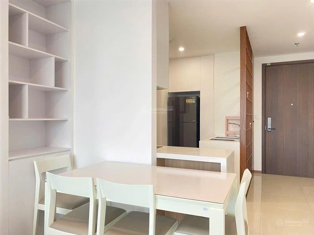 One verandah 02 pn 2 vs view sông thiết kế hiện đại lầu cao chỉ 22 triệu / tháng 0938 295 ***