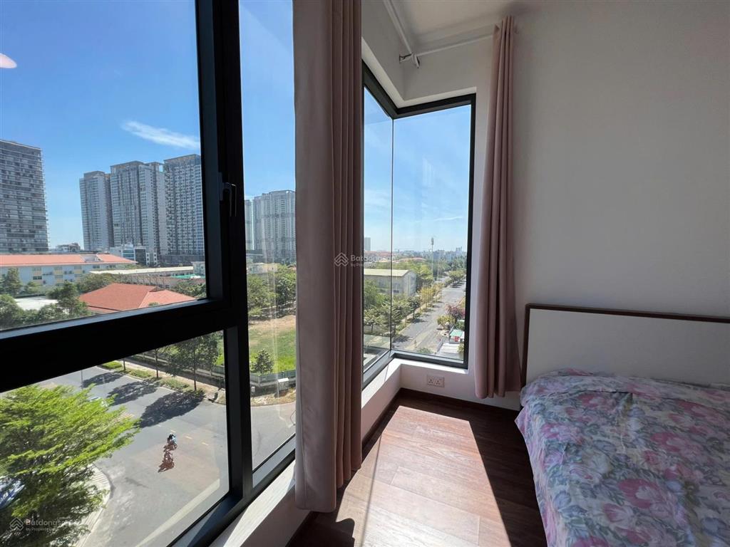 Bán hòa vốn do suất nước ngoài 89m2  chỉ 7,8 tỷ hướng đông bắc, nhiều cây xanh 0983 789 ***