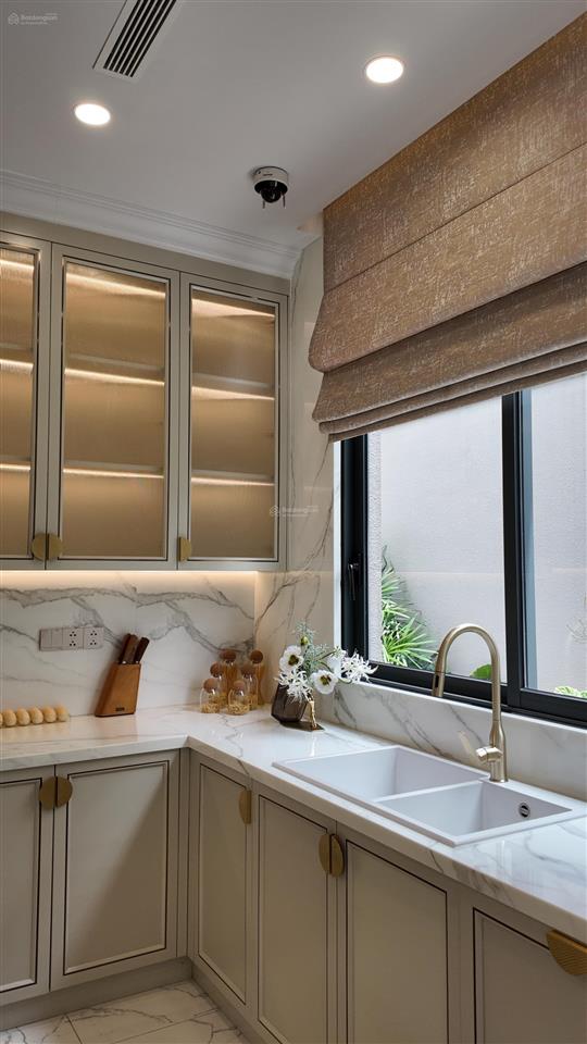 Chỉ còn 1 căn tháp bàn giao nâng cao  view biệt thự công viên không chắn  căn góc yên tĩnh