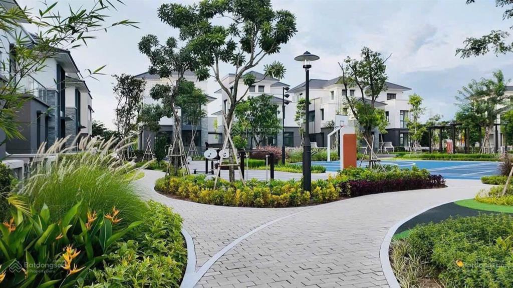 Căn villa riêng  signature villa 2 mặt tiền view công viên  trần chịu lực269m3 xây dựng