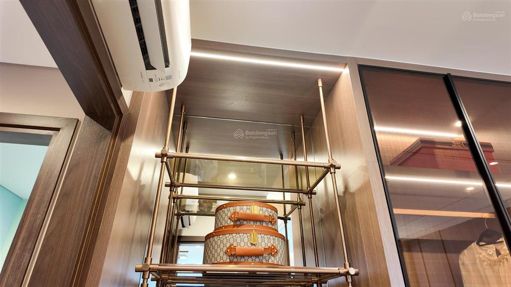 Chỉ có 1 căn hiếm có lầu đẹp số đẹp3pn căn góc không che view nhìn thành phố 0938 295 ***