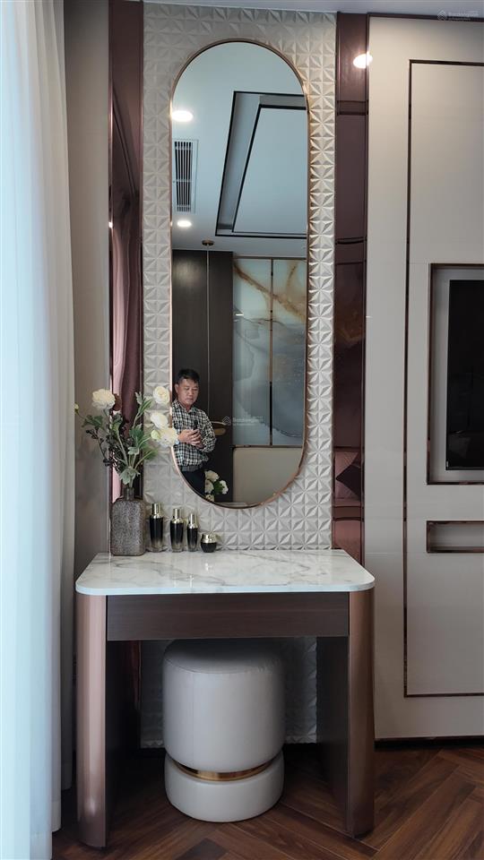 Chỉ có 1 căn hiếm có lầu đẹp số đẹp3pn căn góc không che view nhìn thành phố 0938 295 ***
