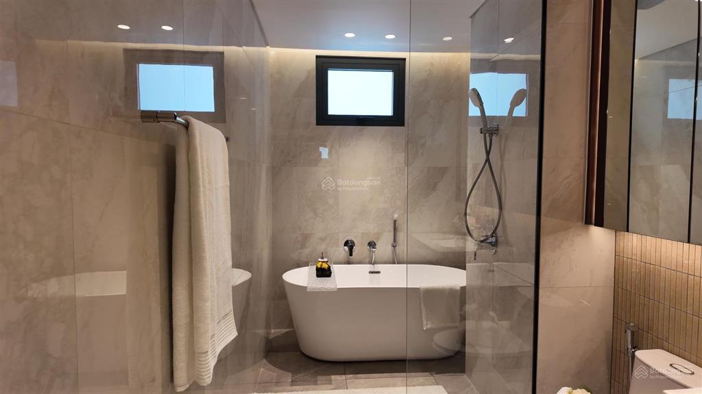 Chỉ có 1 căn hiếm có lầu đẹp số đẹp3pn căn góc không che view nhìn thành phố 0938 295 ***