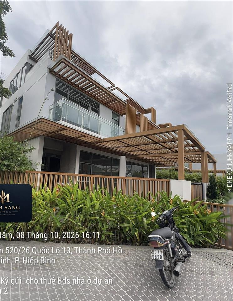 Biệt thự đơn lập quận thủ đức diện tích 10x20m  xây 3 tầng  đủ nội thất, giá đất 116.5 triệu/m2